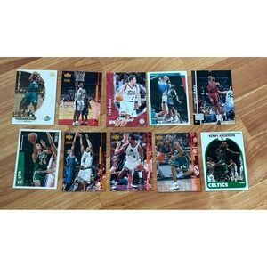 10 NBA Basketball Cards 
Good condition‎